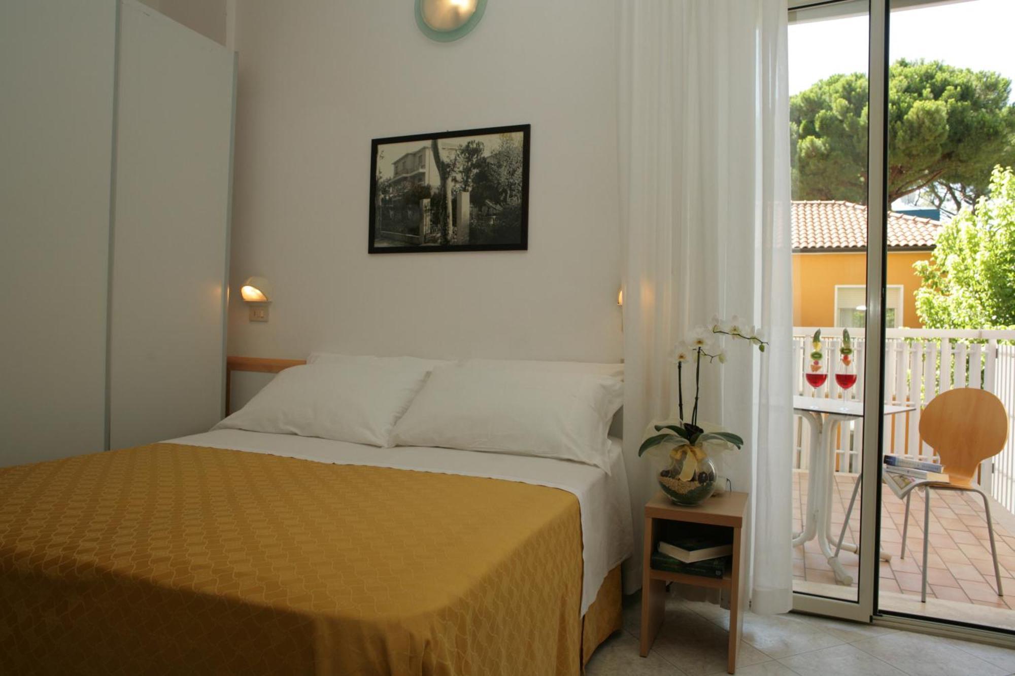 Hotel Giuliana Cervia Esterno foto