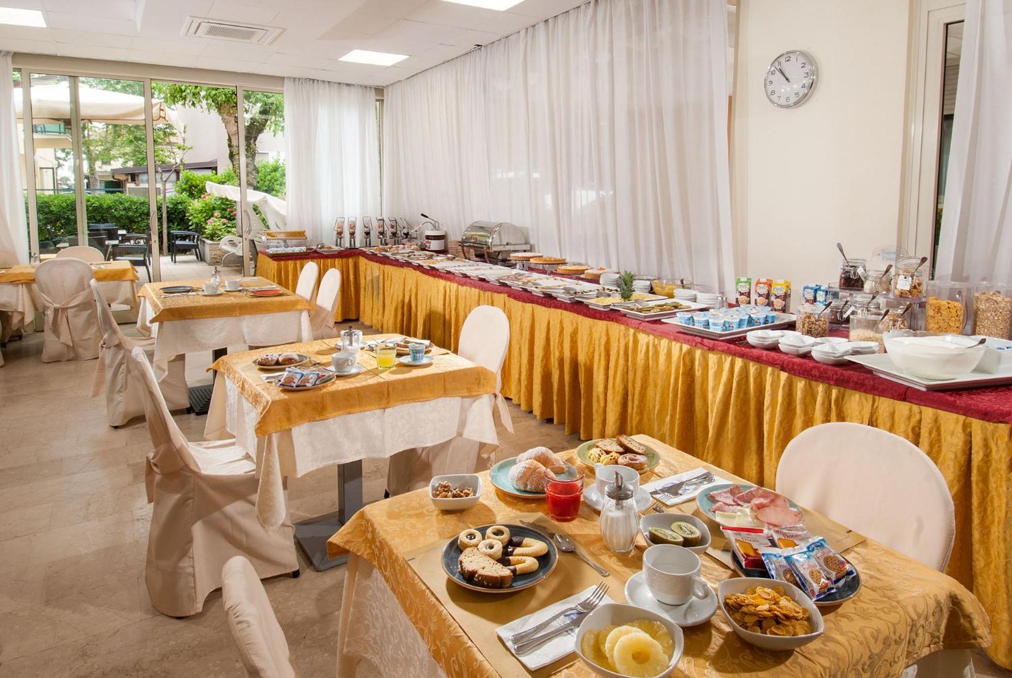 Hotel Giuliana Cervia Esterno foto