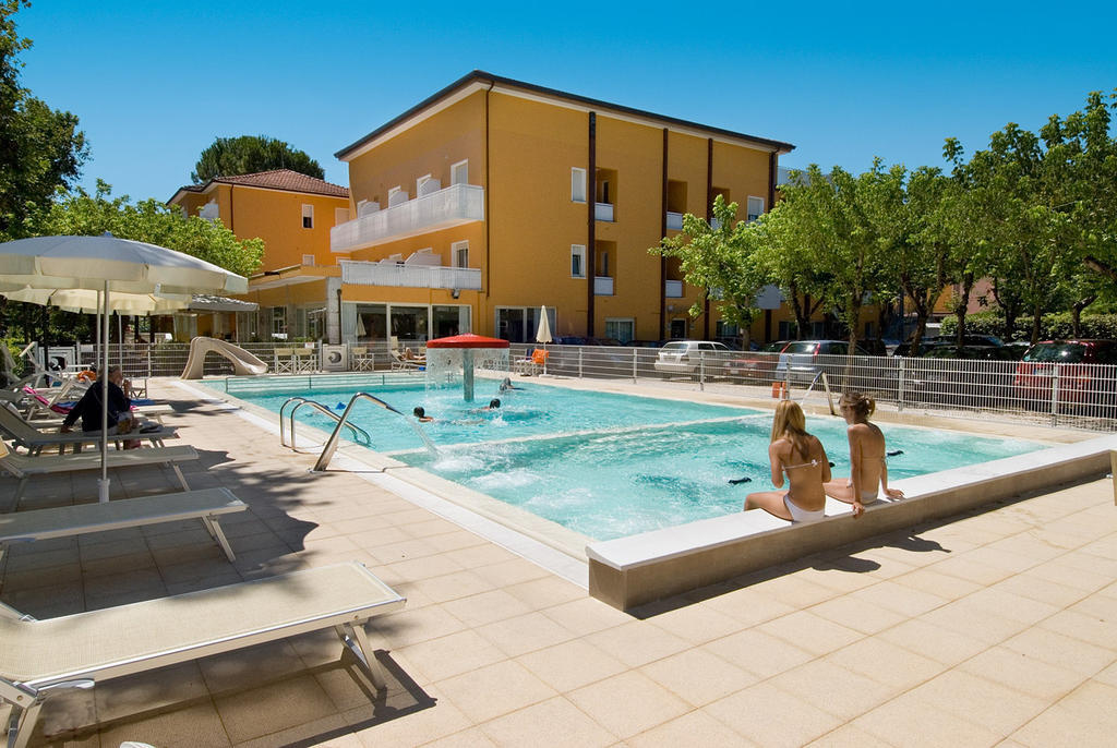 Hotel Giuliana Cervia Esterno foto